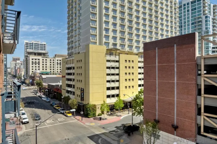 207 5th Ave 442, San Diego, California 92101