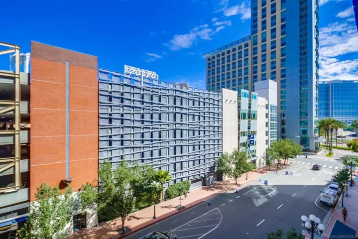 207 5th Ave 442, San Diego, California 92101