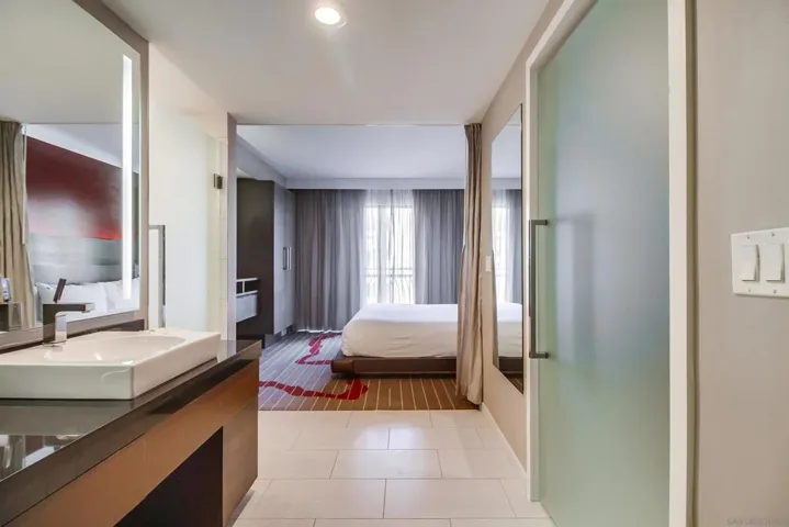 207 5th Ave 442, San Diego, California 92101