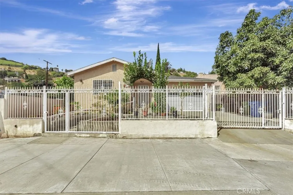 4133 N Mission, Los Angeles, California 90032 home-pic-3