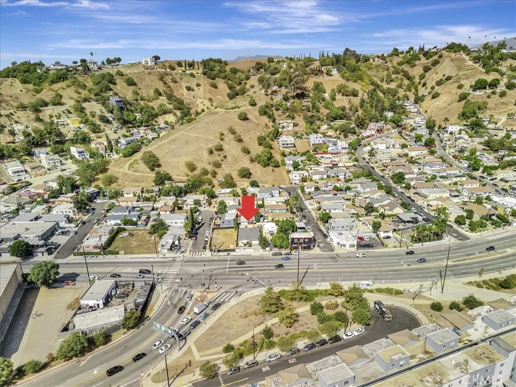 4133 N Mission, Los Angeles, California 90032 home-pic-33
