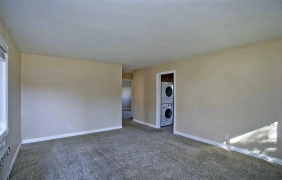 182 Costa Mesa Street, Costa Mesa, California 92627 home-pic-5