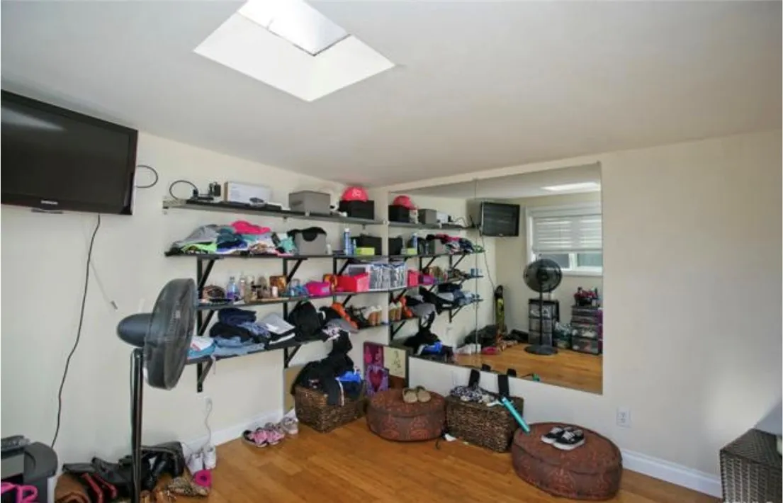 182 Costa Mesa Street, Costa Mesa, California 92627 home-pic-15