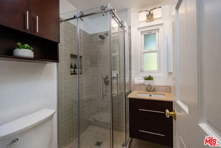 13843 Milbank Street, Sherman Oaks, California 91423