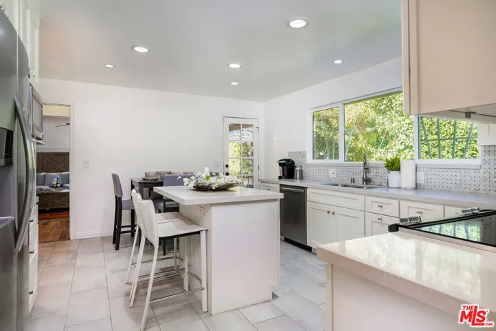 13843 Milbank Street, Sherman Oaks, California 91423