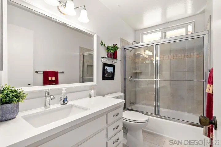 4924 Avila Ave, Carlsbad, California 92008