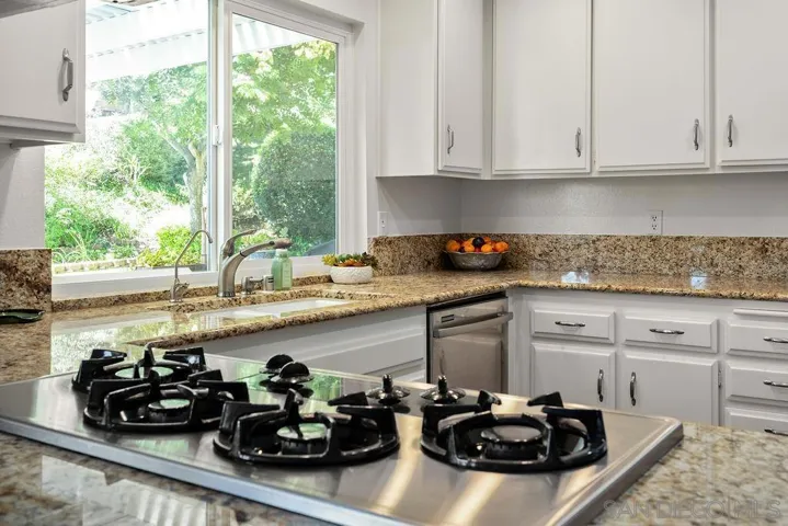 4924 Avila Ave, Carlsbad, California 92008