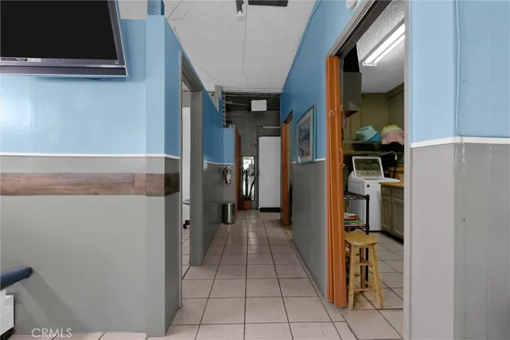 PUV Nails Interior