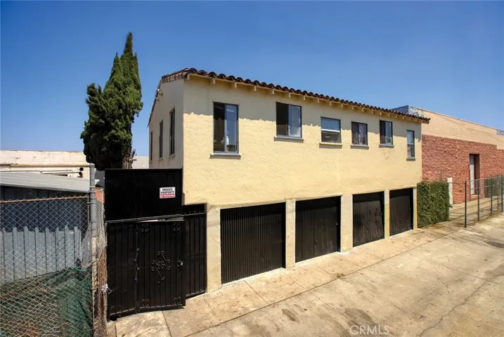 2528 E 54th Street, Huntington Park, California 90255