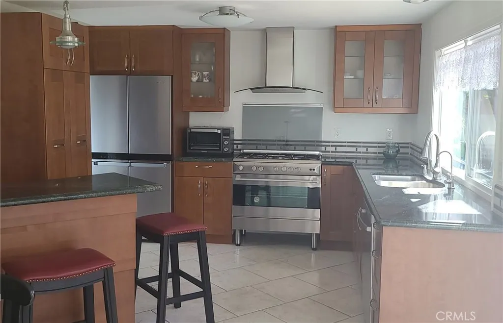 719 Cobb Avenue, Placentia, California 92870 home-pic-6