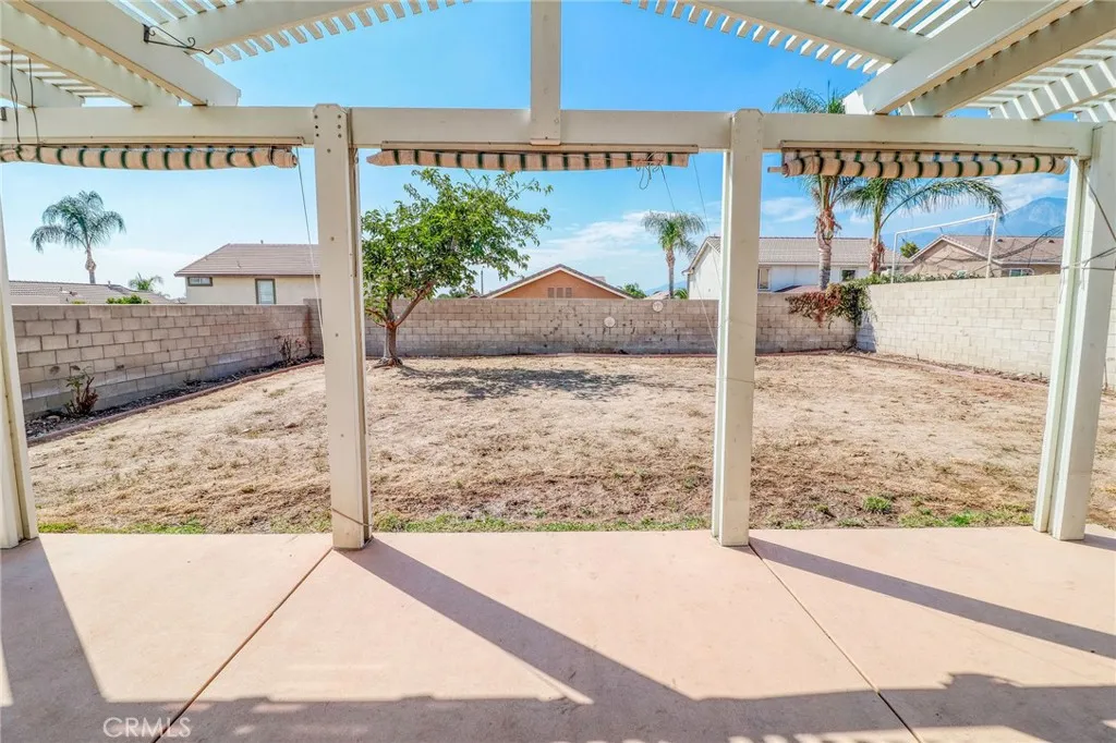 6756 Earhart Avenue, Fontana, California 92336 home-pic-34