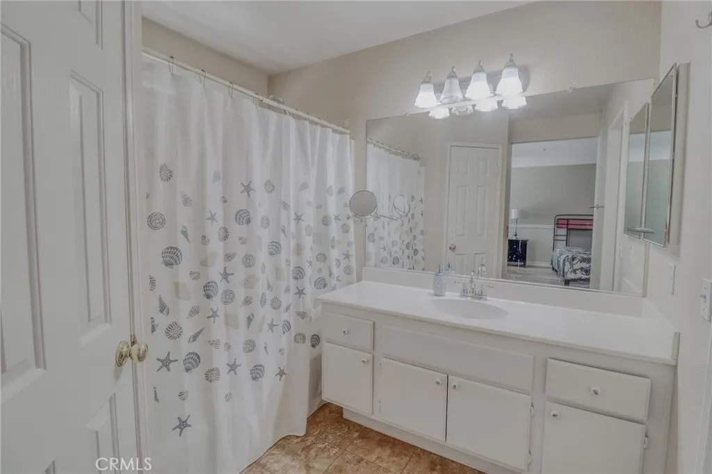 6756 Earhart Avenue, Fontana, California 92336 home-pic-29