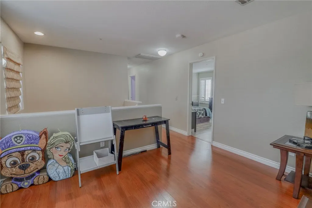 6756 Earhart Avenue, Fontana, California 92336 home-pic-25