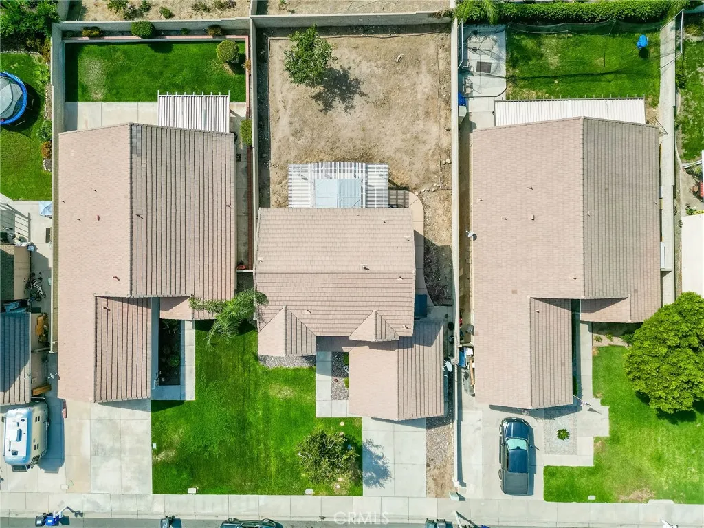 6756 Earhart Avenue, Fontana, California 92336 home-pic-37