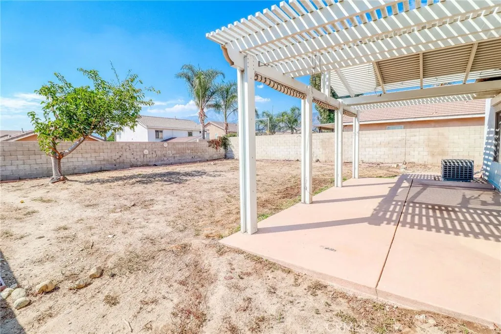 6756 Earhart Avenue, Fontana, California 92336 home-pic-35