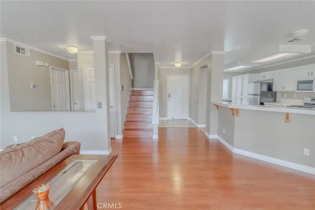 6756 Earhart Avenue, Fontana, California 92336 home-pic-8