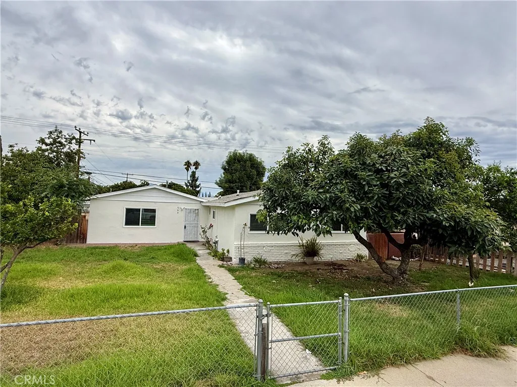 665 N Pepper, Rialto, California 92376 home-pic-0