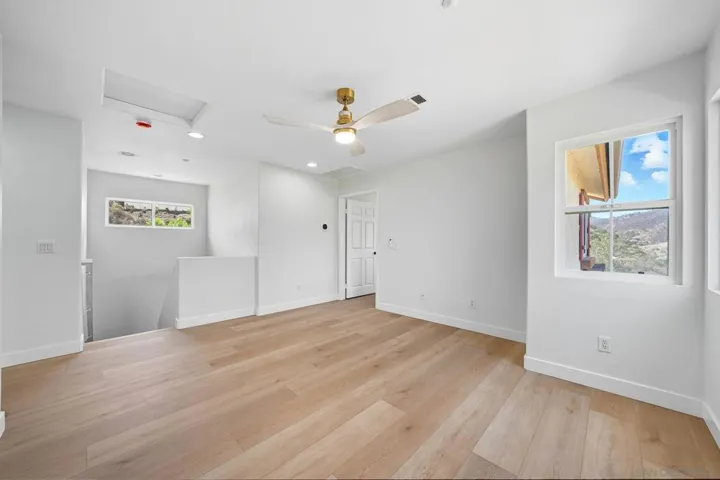 860 Renfro Way, El Cajon, California 92019