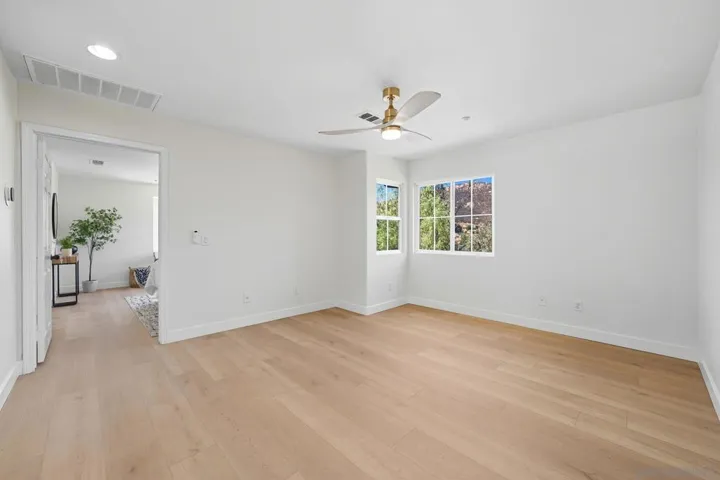 860 Renfro Way, El Cajon, California 92019
