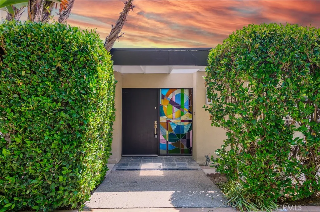 9400 Sierra Mar Drive, Los Angeles, California 90069 home-pic-11