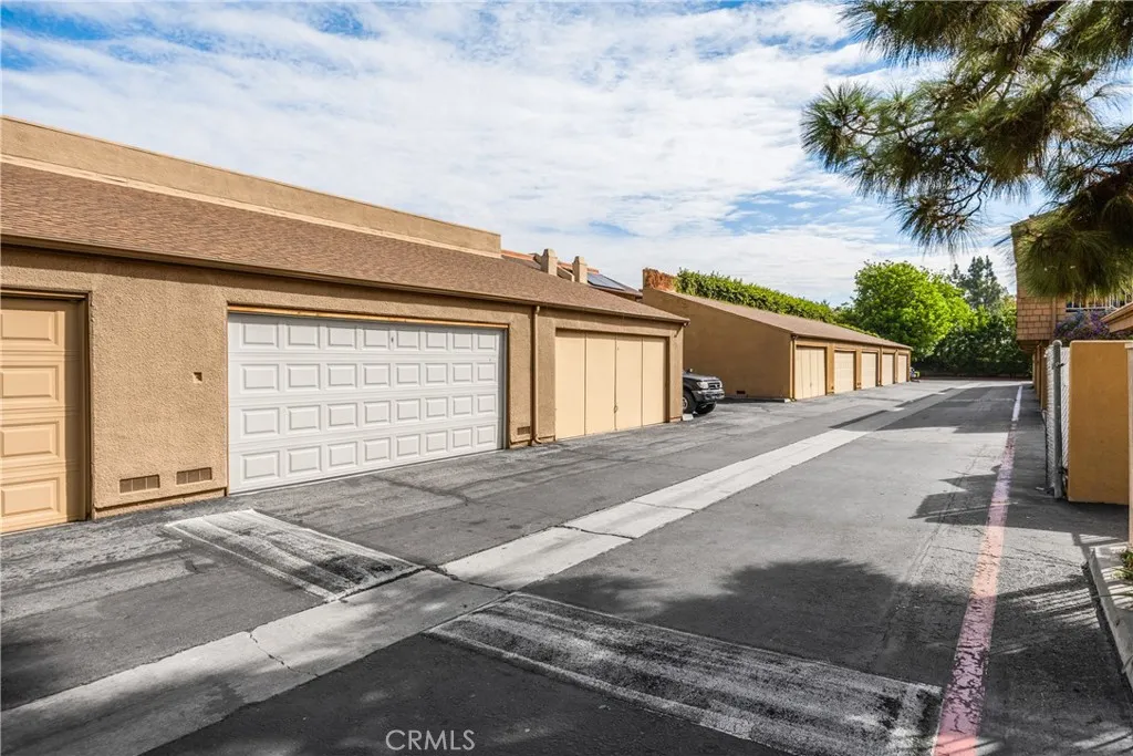 1675 W Lambert Road 22, La Habra, California 90631 home-pic-25