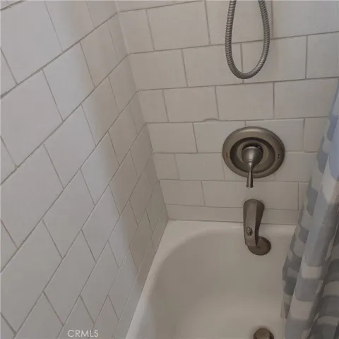 4015 bath 1