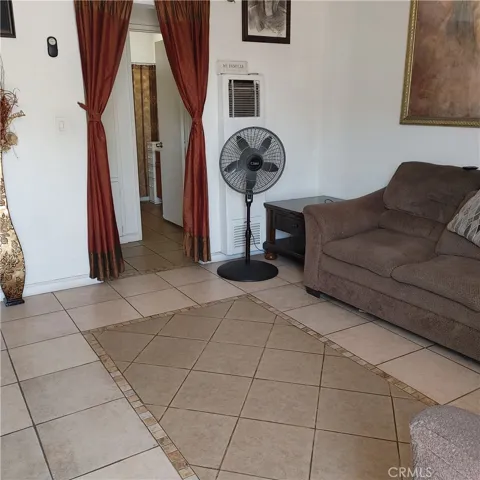 4015 living room