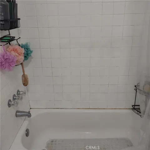 4017 bathroom
