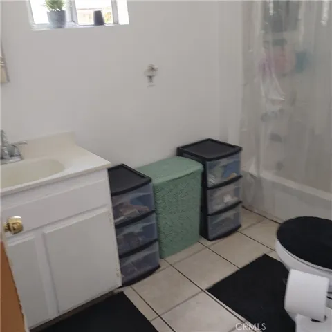 4017 bathroom