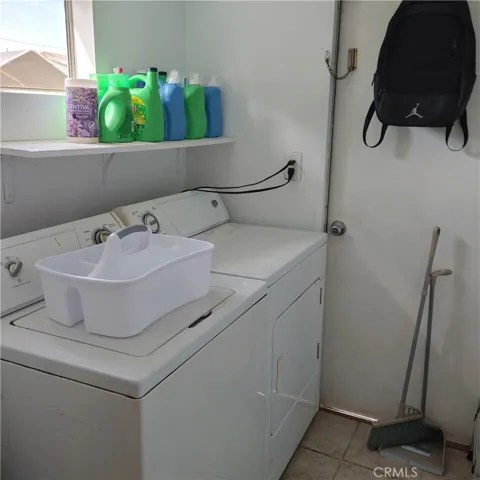 4017 laundry room