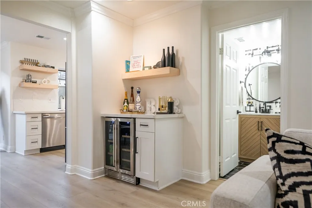 5 Sand Dollar Court 16, Newport Beach, California 92663 home-pic-2