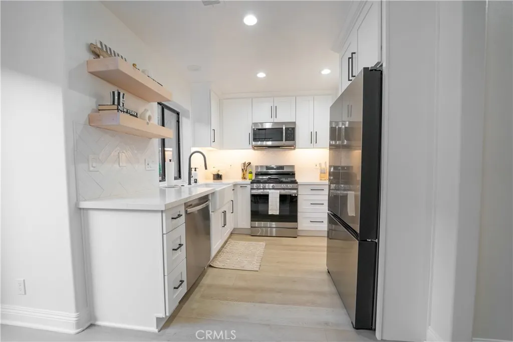 5 Sand Dollar Court 16, Newport Beach, California 92663 home-pic-4