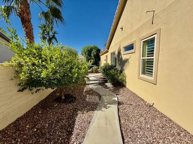 40398 Calle Santa Anita, Indio, California 92203 home-pic-15