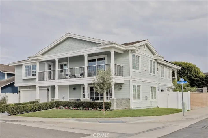 17982 Whitford Lane, Huntington Beach, California 92649