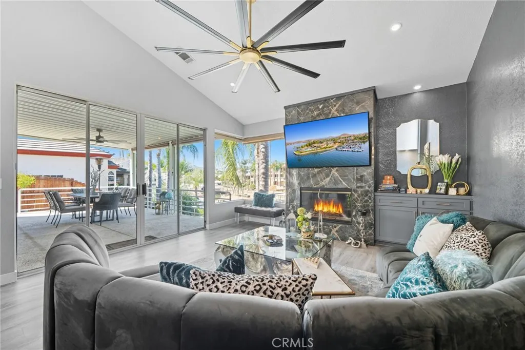 30231 White Wake, Canyon Lake, California 92587 home-pic-20