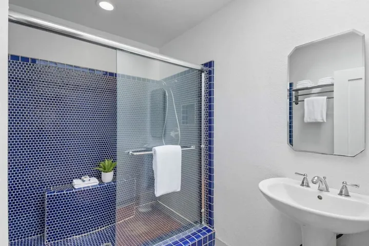 4576 44th Street, San Diego, California 92115