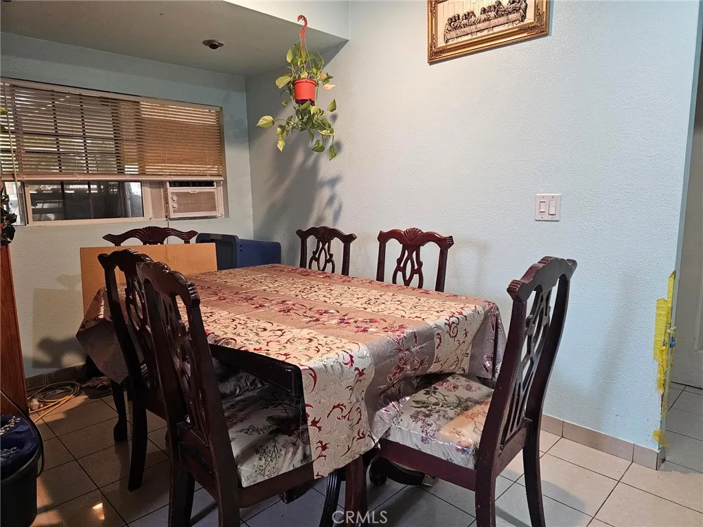 12036 Street Jouett Street, Sylmar, California 91342 home-pic-6