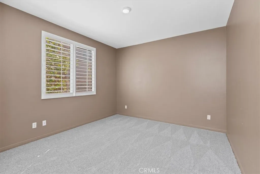 693 John Drive, Corona, California 92879 home-pic-28