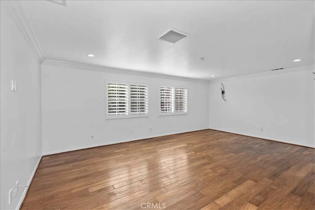 693 John Drive, Corona, California 92879 home-pic-32