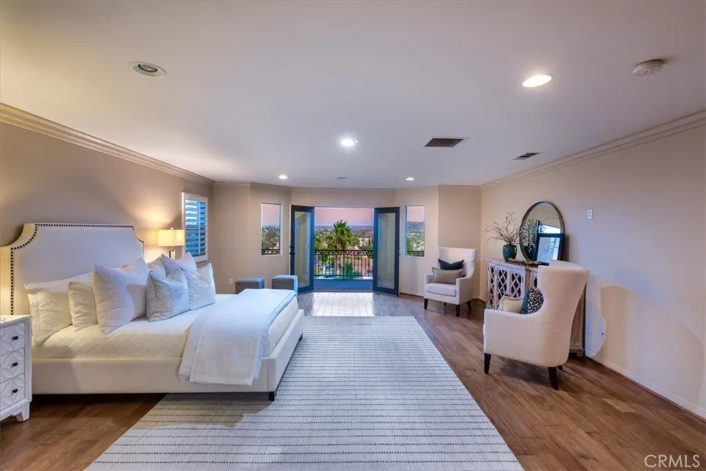 693 John Drive, Corona, California 92879 home-pic-18