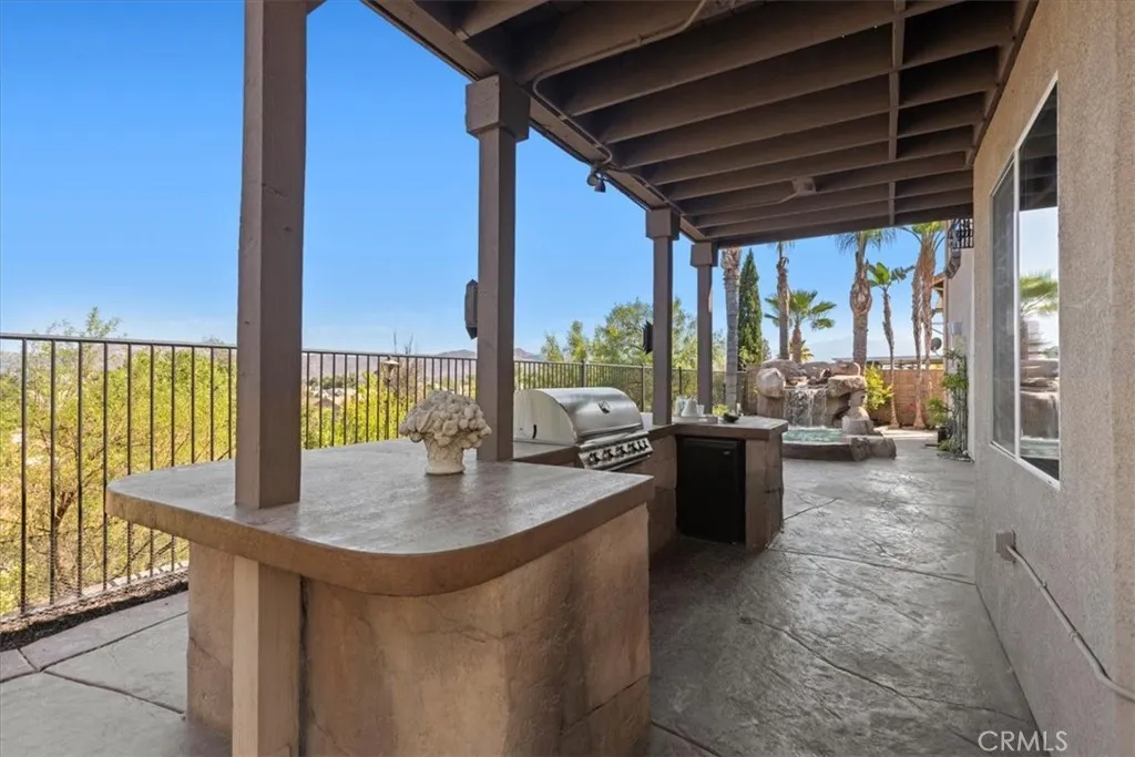 693 John Drive, Corona, California 92879 home-pic-42
