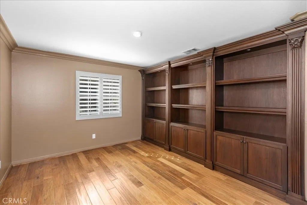 693 John Drive, Corona, California 92879 home-pic-34
