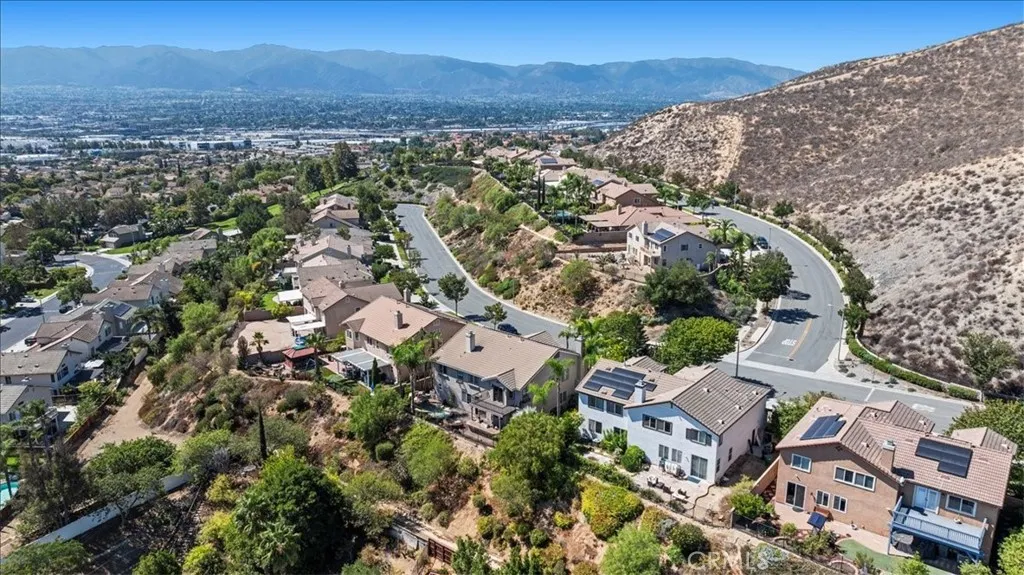 693 John Drive, Corona, California 92879 home-pic-45