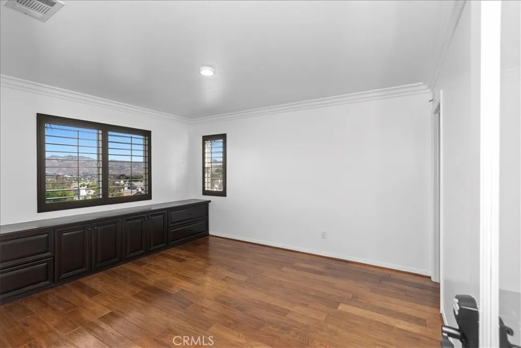693 John Drive, Corona, California 92879 home-pic-37