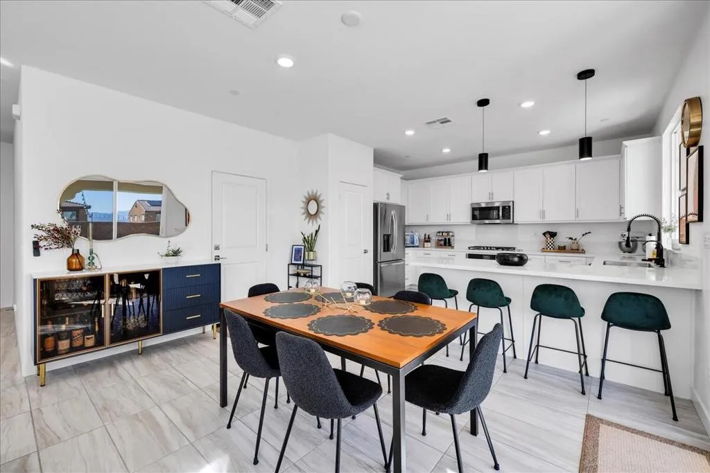 35536 Bains Avenue, Palm Desert, California 92211 home-pic-6