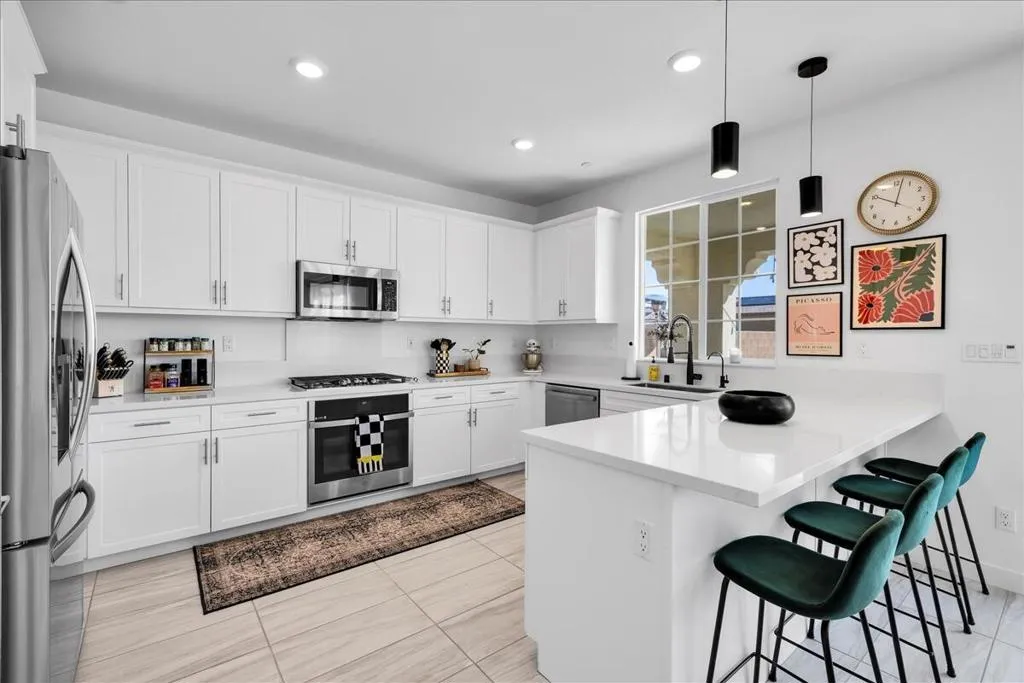 35536 Bains Avenue, Palm Desert, California 92211 home-pic-8