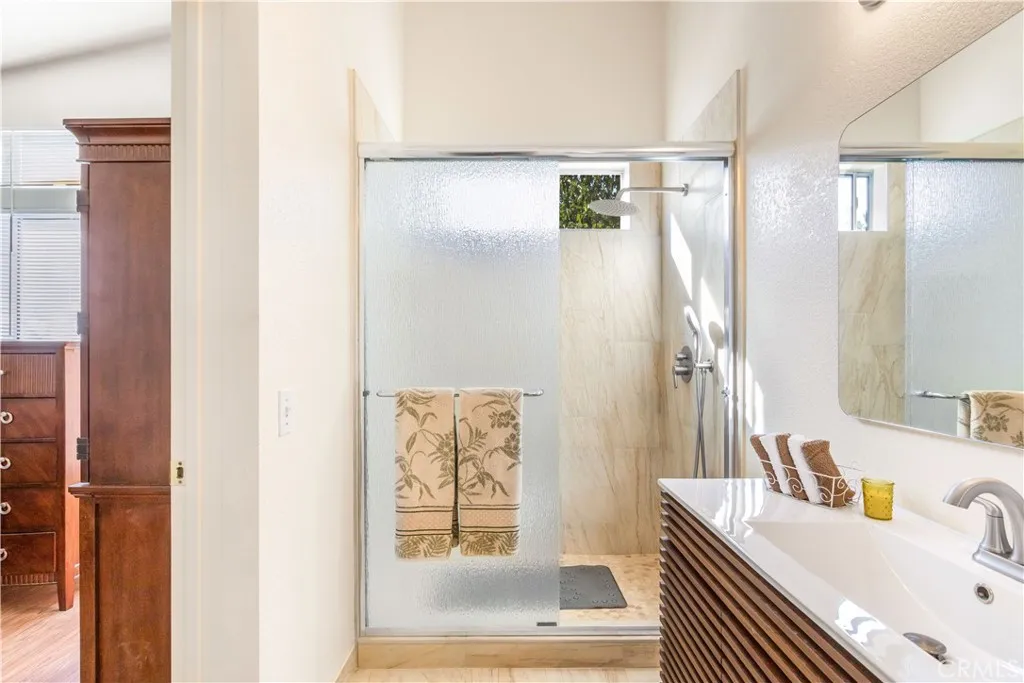 31109 31109 Shicali Court, Temecula, California 92592 home-pic-15