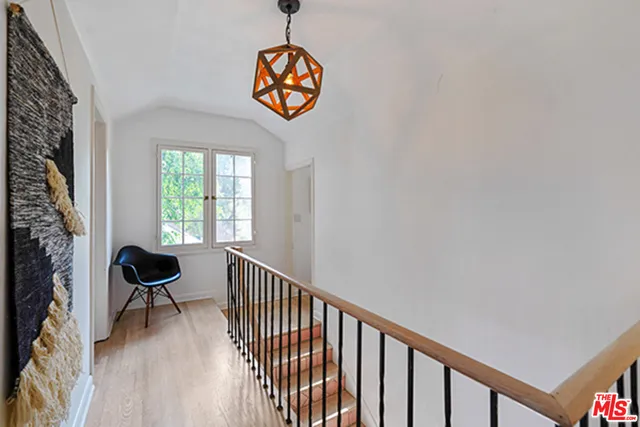 6402 Ivarene Avenue, Los Angeles, California 90068
