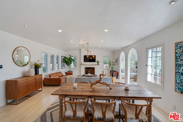 6402 Ivarene Avenue, Los Angeles, California 90068