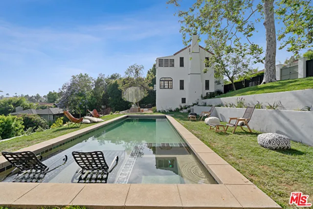 6402 Ivarene Avenue, Los Angeles, California 90068